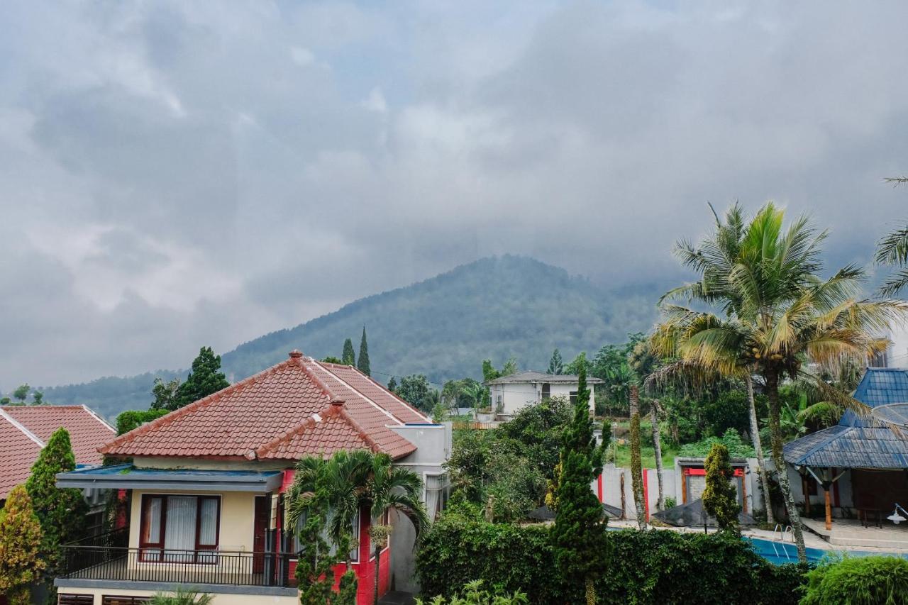 Oyo 803 Toetie Hotel บาตู ภายนอก รูปภาพ