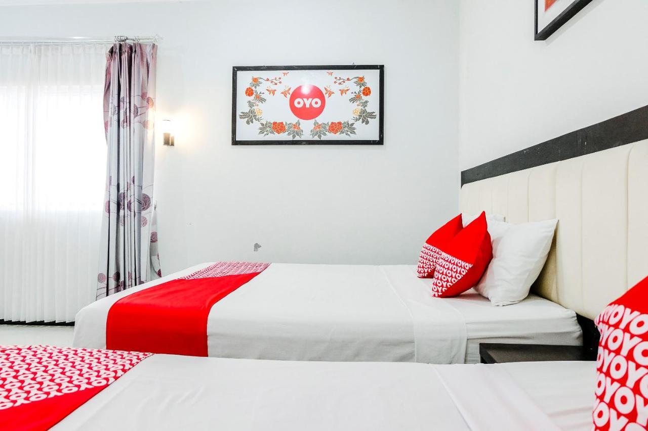 Oyo 803 Toetie Hotel บาตู ภายนอก รูปภาพ