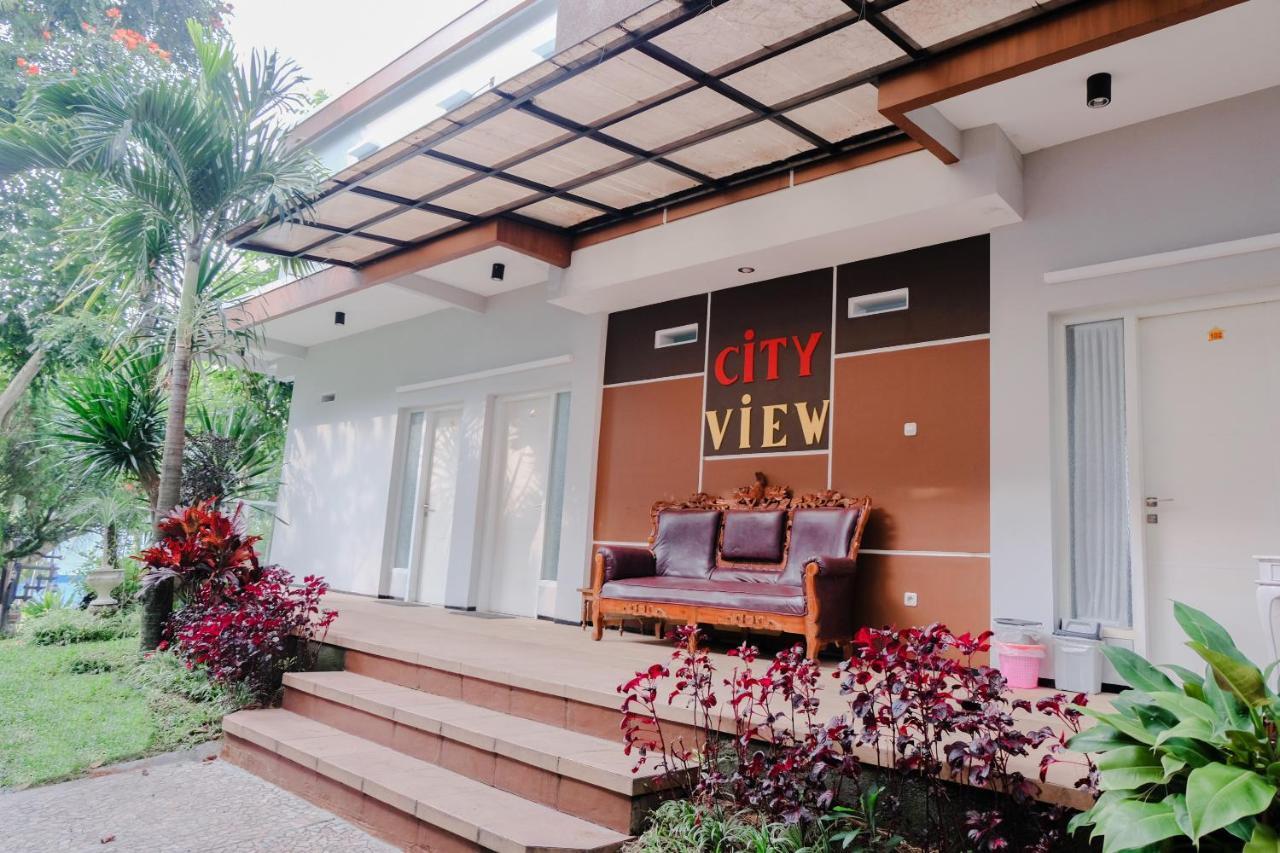 Oyo 803 Toetie Hotel บาตู ภายนอก รูปภาพ