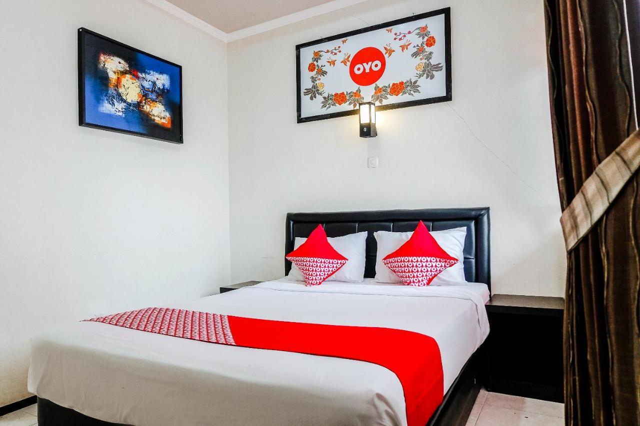 Oyo 803 Toetie Hotel บาตู ภายนอก รูปภาพ